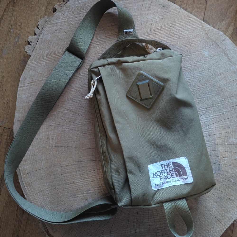 North Face Berkeley Field Bag - military olive